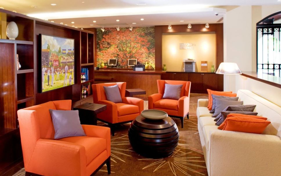 Lounge Photo