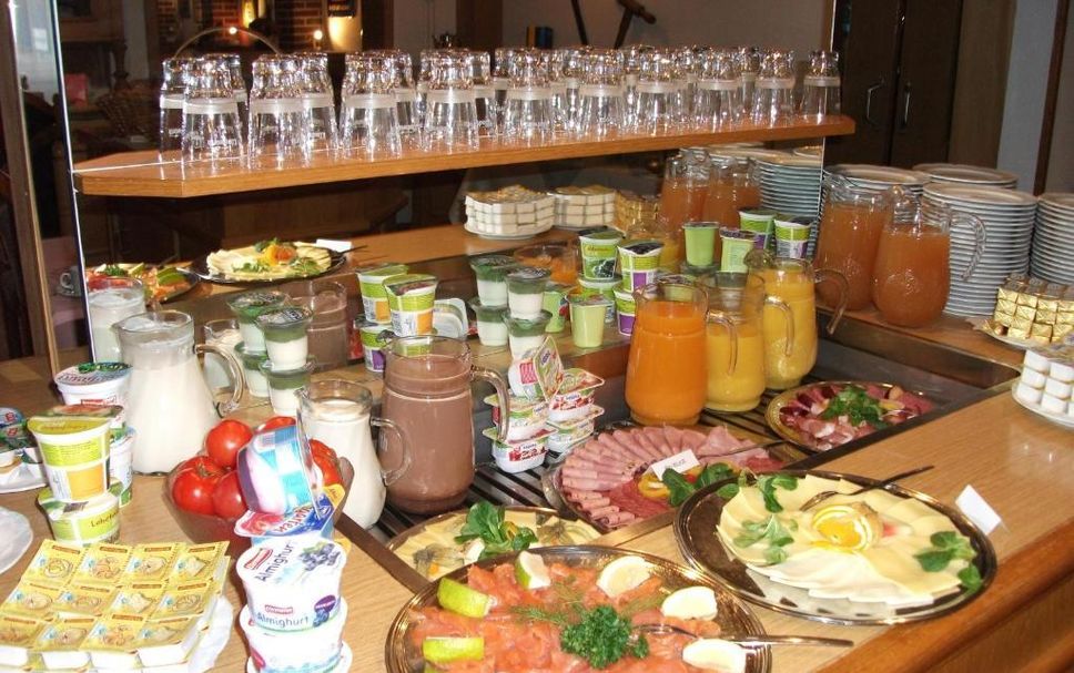Buffet Photo