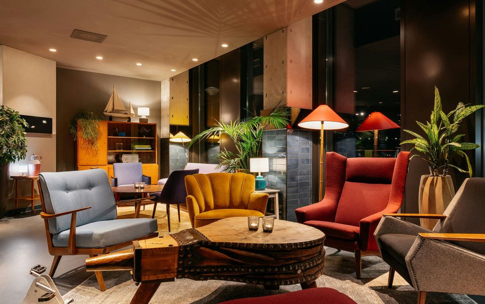 Lounge Photo