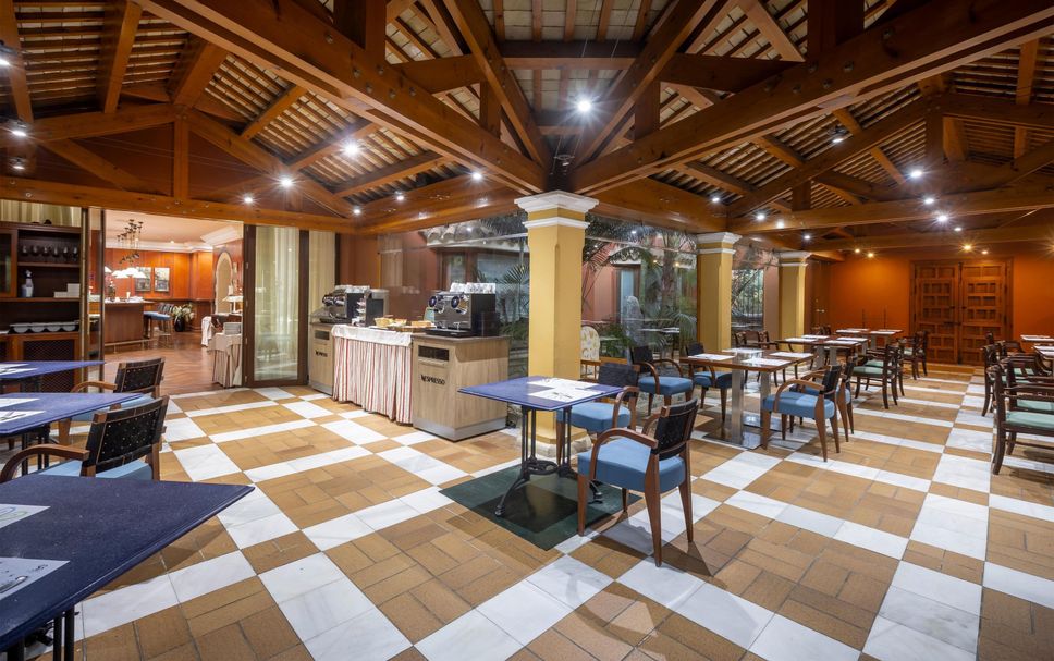 Dining room Photo
