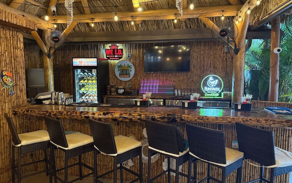 Bar Photo