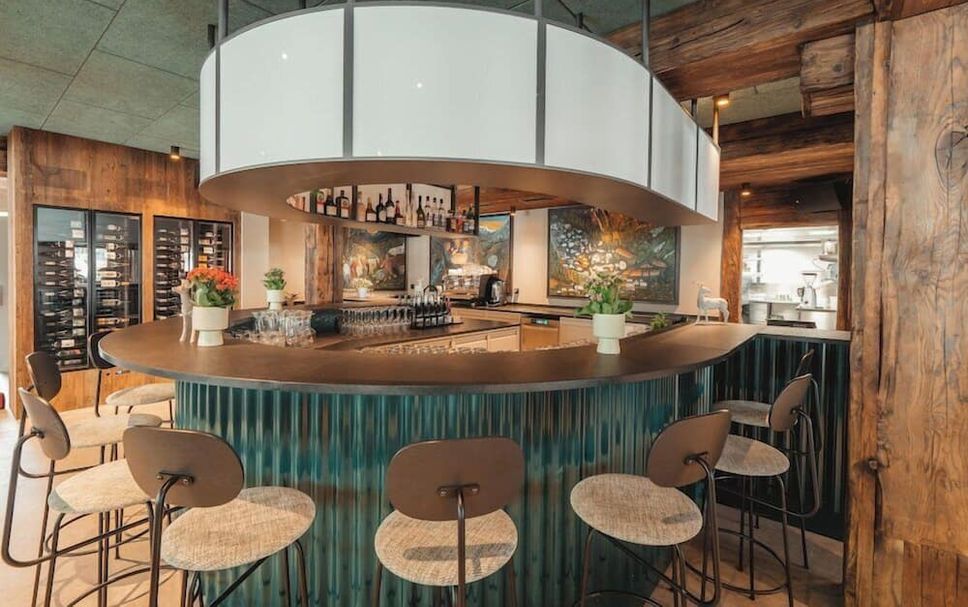 Bar Photo