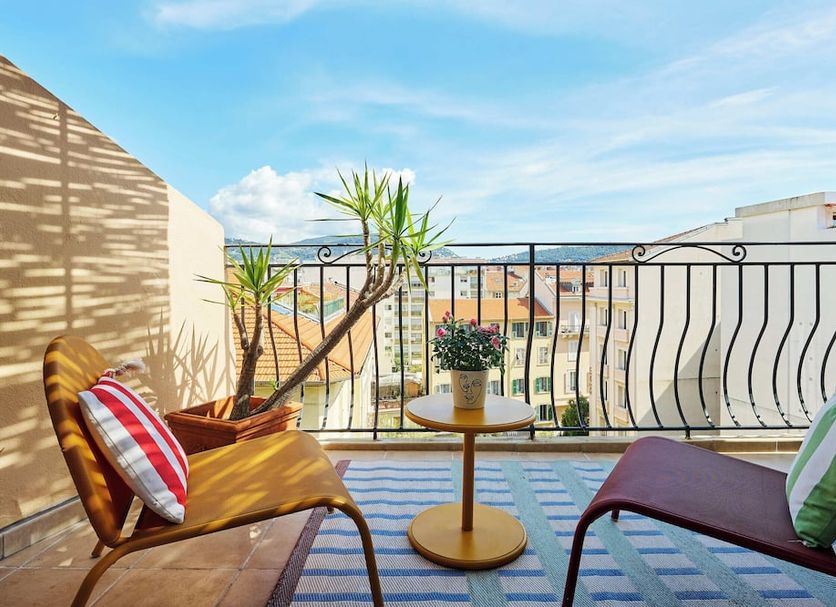 Balcony Photo