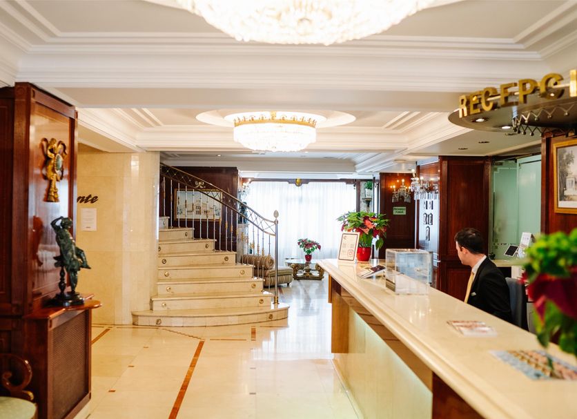 Front desk Photo