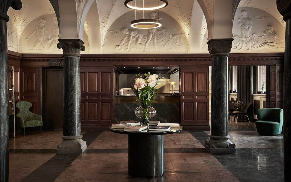 Lobby Photo