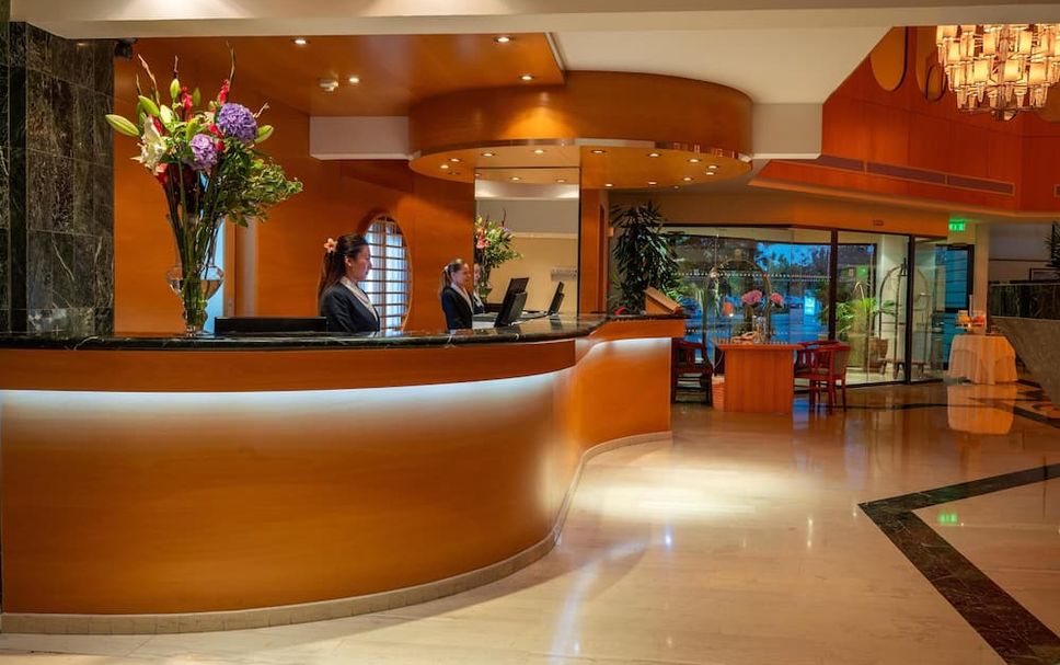 Front desk Photo