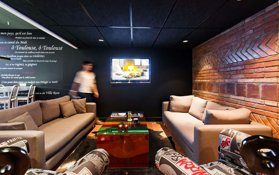 Lounge Photo