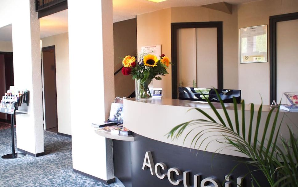 Front desk Photo