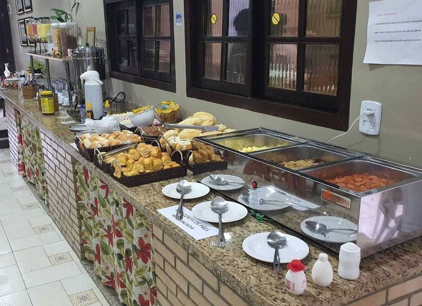 Buffet Photo
