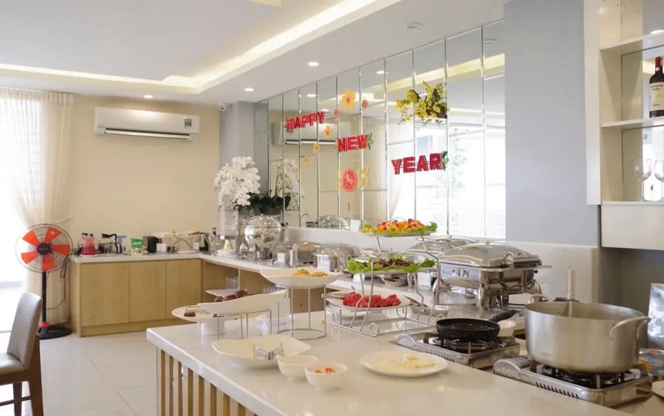 Buffet Photo