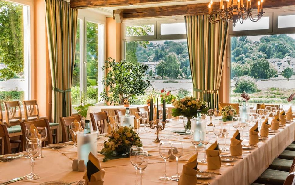 Banquet hall Photo