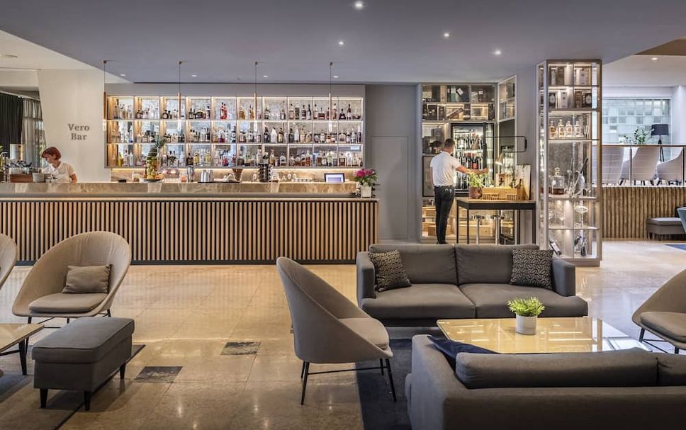 Bar Photo
