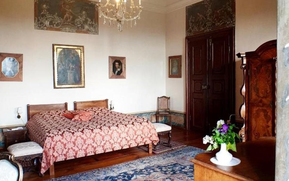Bedroom Photo