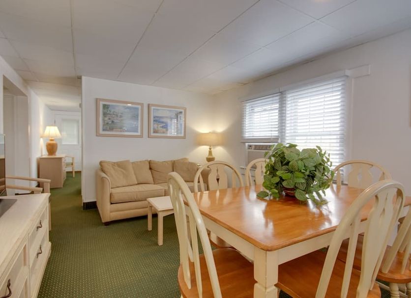 Dining room Photo