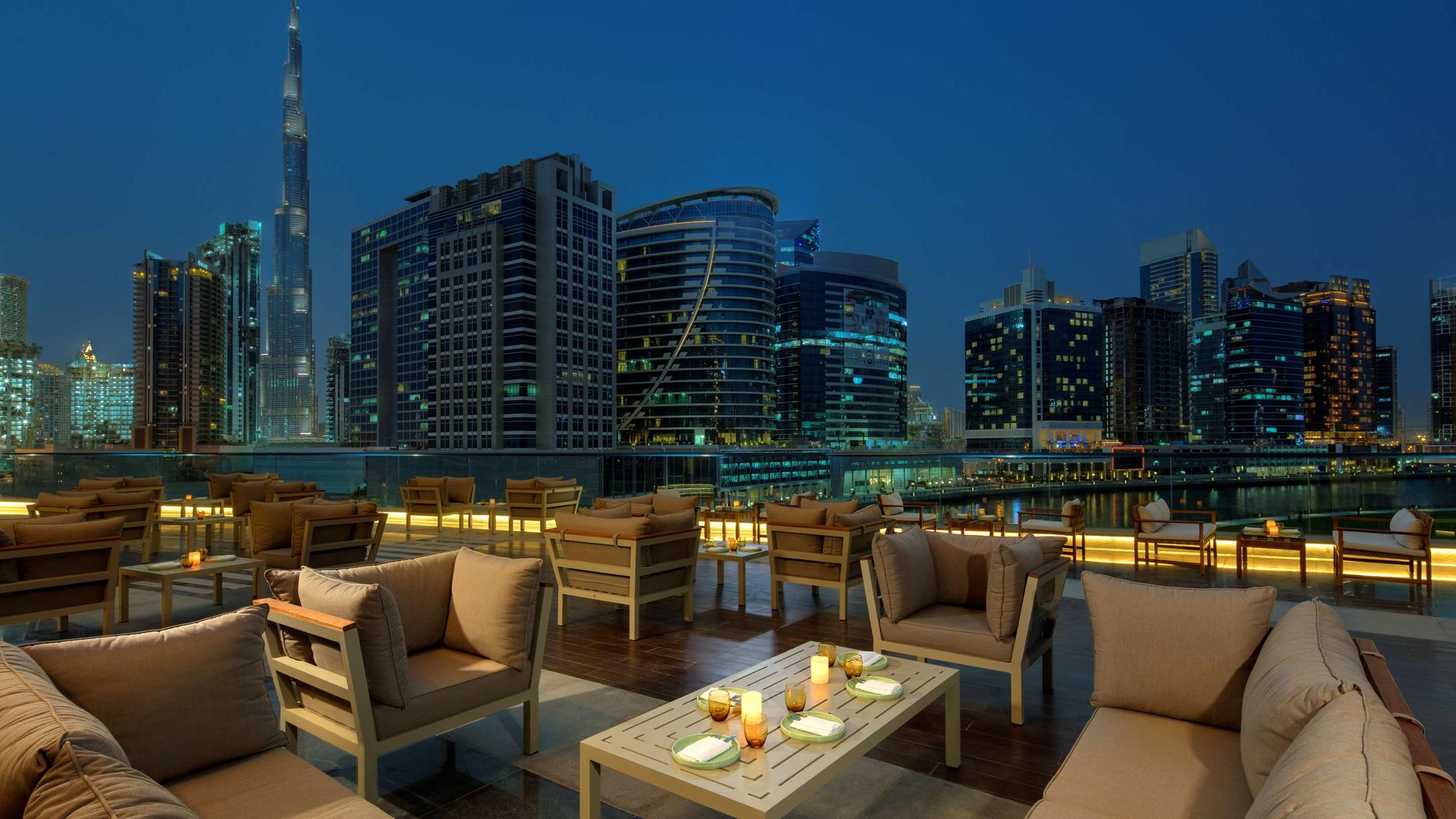 Radisson Blu Hotel, Dubai Waterfront - wide 2