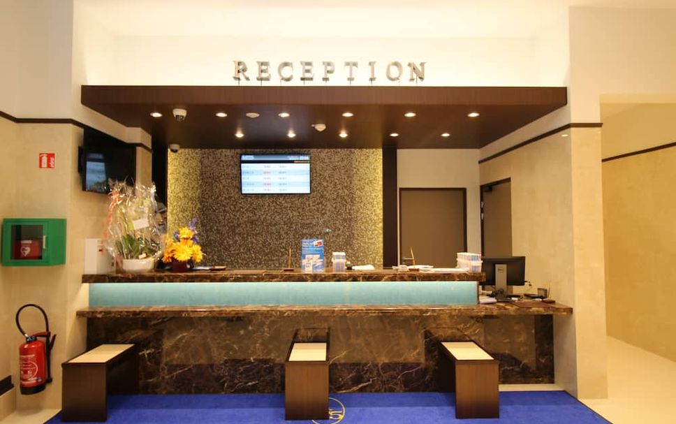 Front desk Photo
