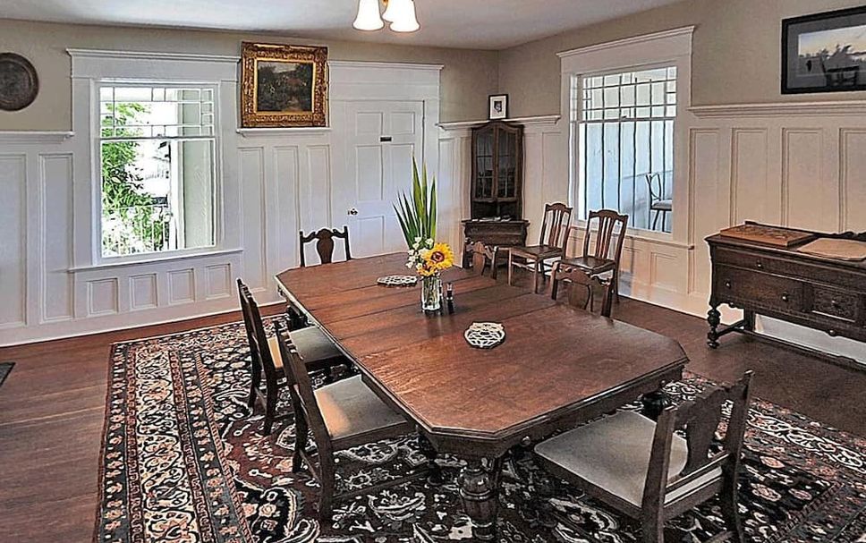 Dining room Photo