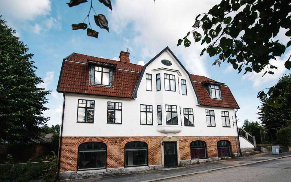 Building Photo