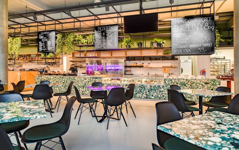 Restaurant Photo