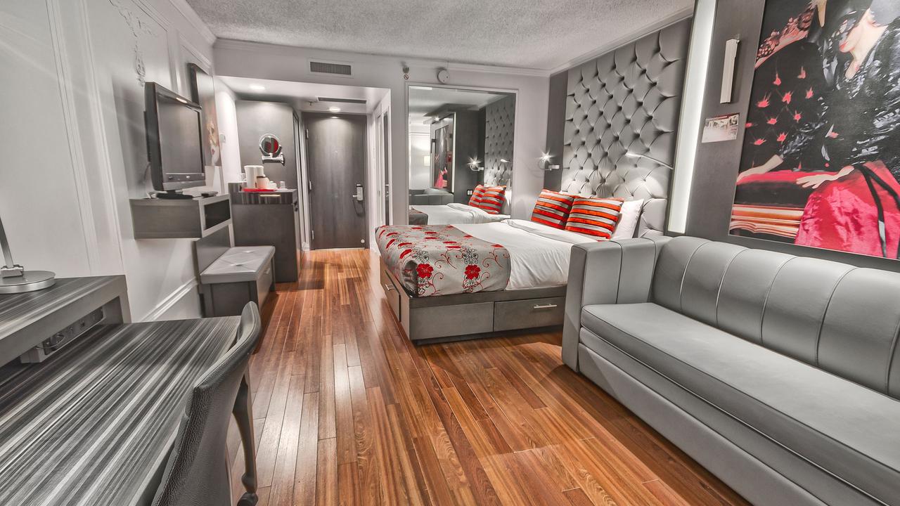 Hôtel Plaza Québec in Québec City, Canada from 92 Deals, Reviews