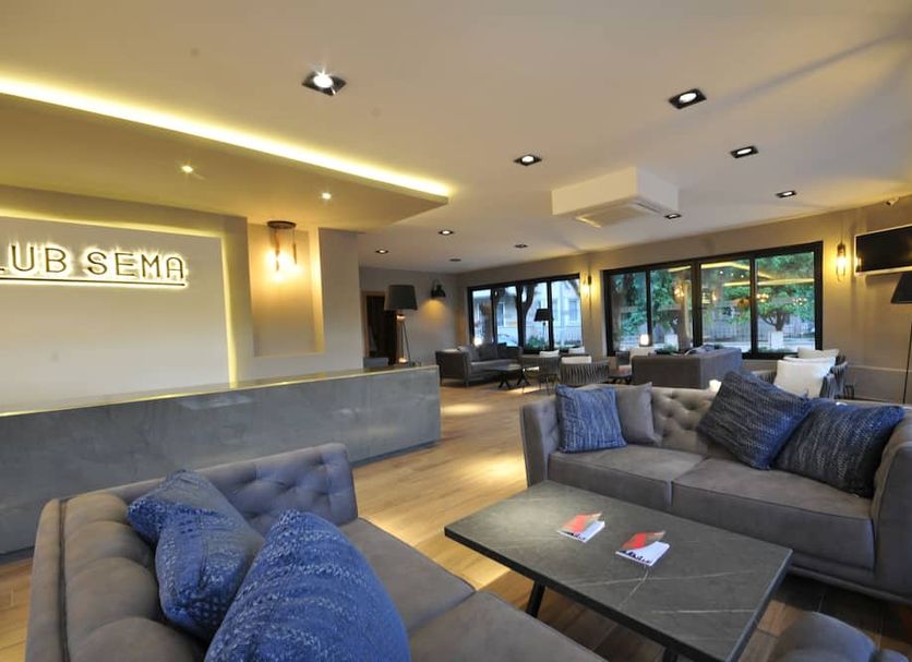 Lounge Photo