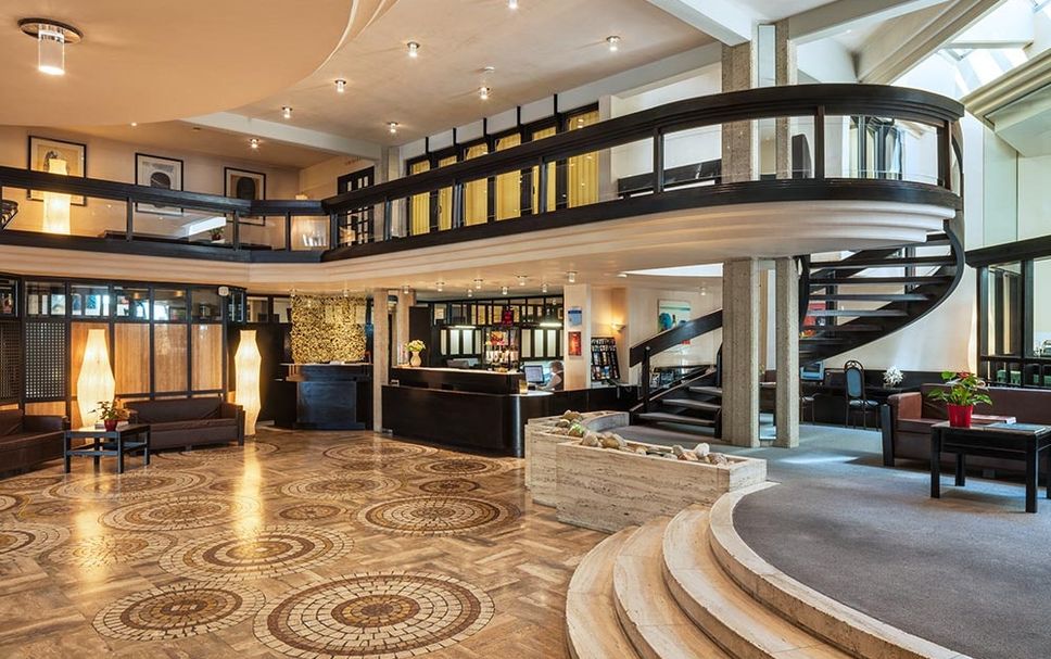 Lobby Photo