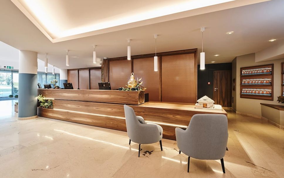 Front desk Photo