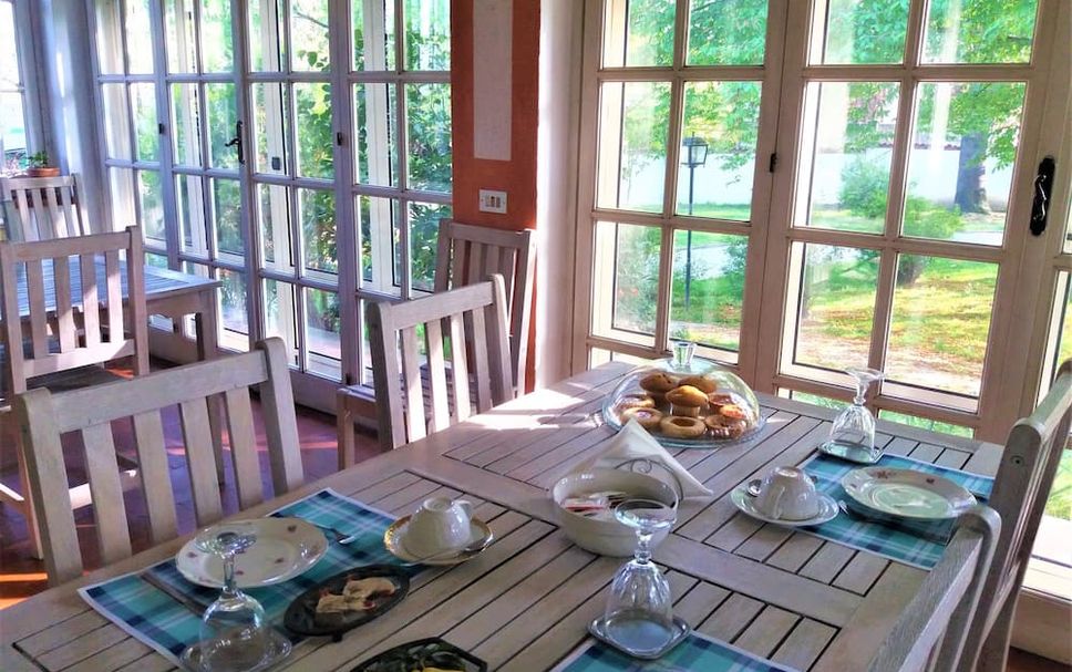 Dining room Photo