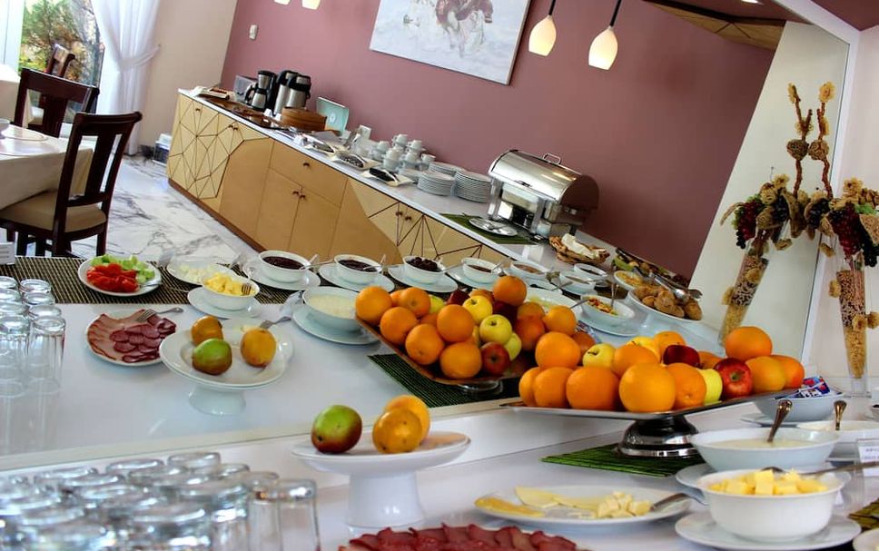 Buffet Photo