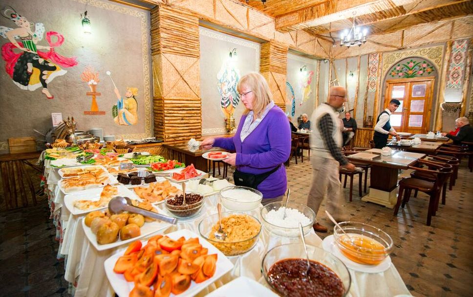 Buffet Photo