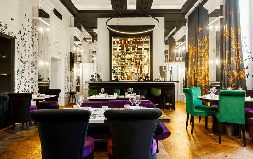Restaurant Photo