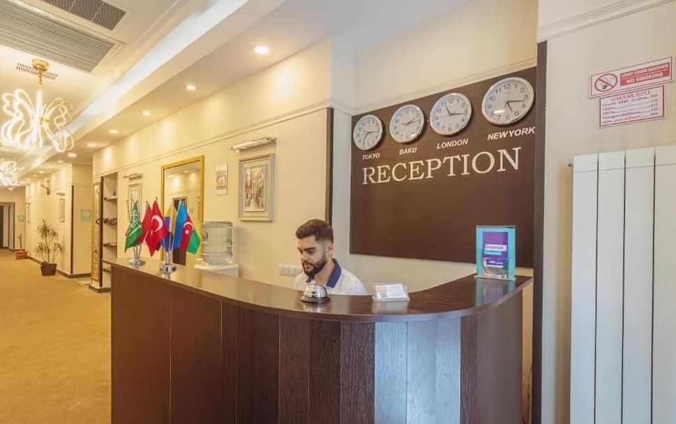 Front desk Photo