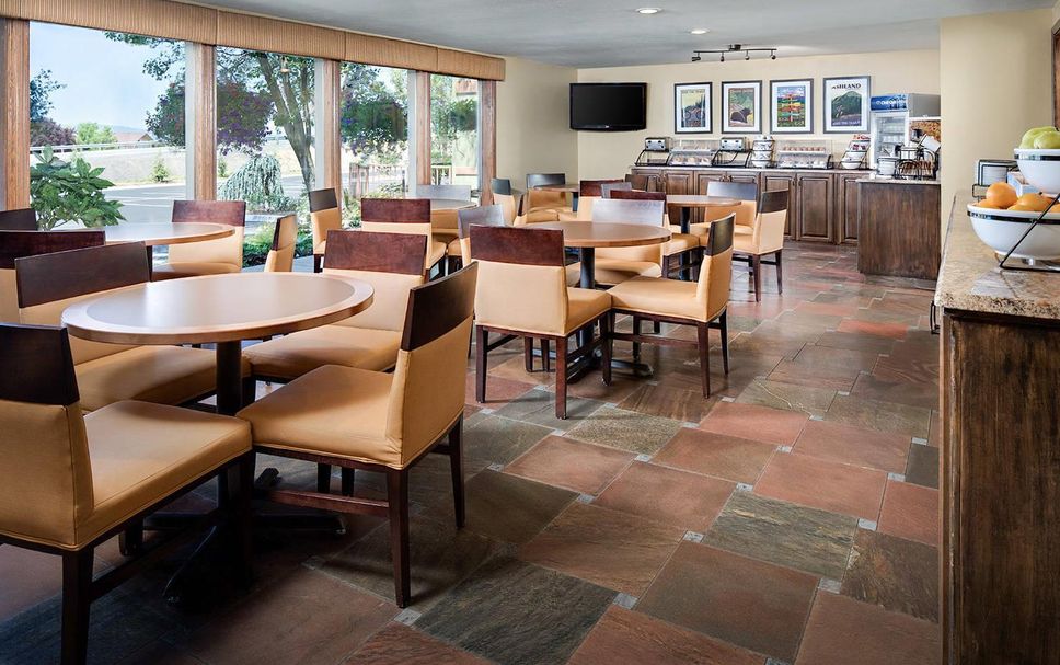 Dining room Photo