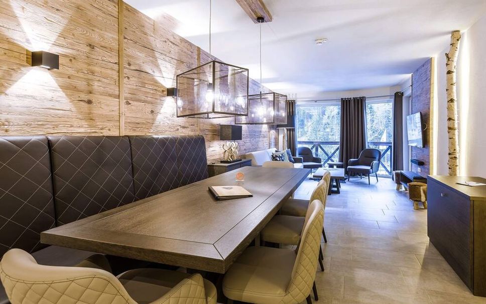 Dining room Photo
