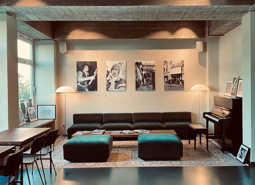 Lounge Photo