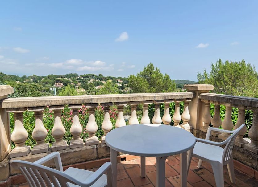 Balcony Photo