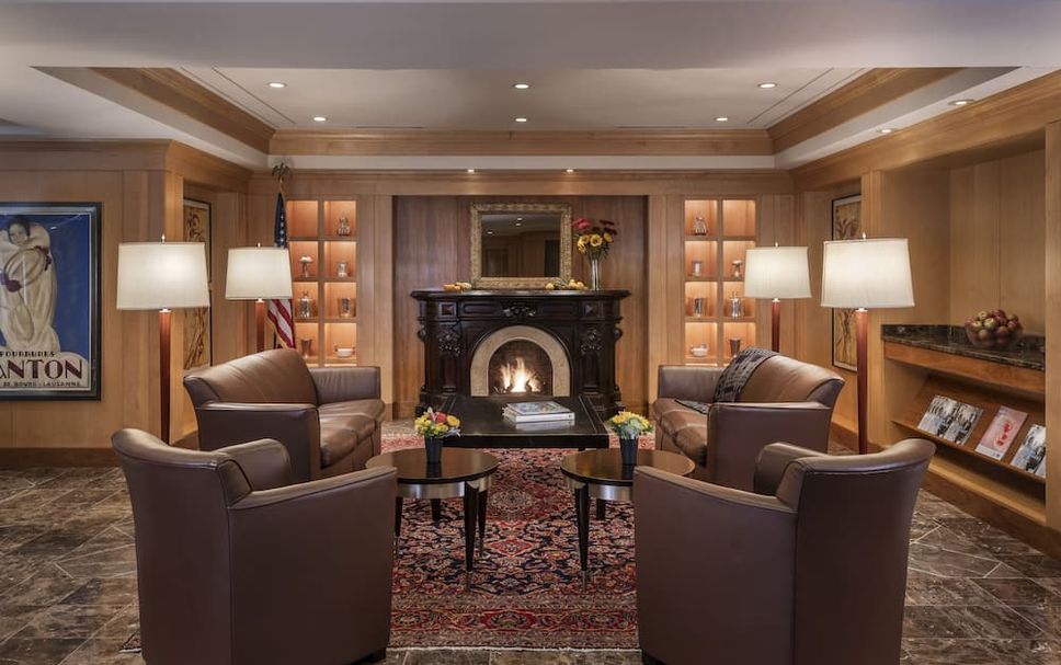 Lounge Photo
