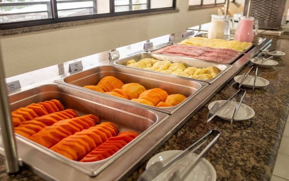 Buffet Photo