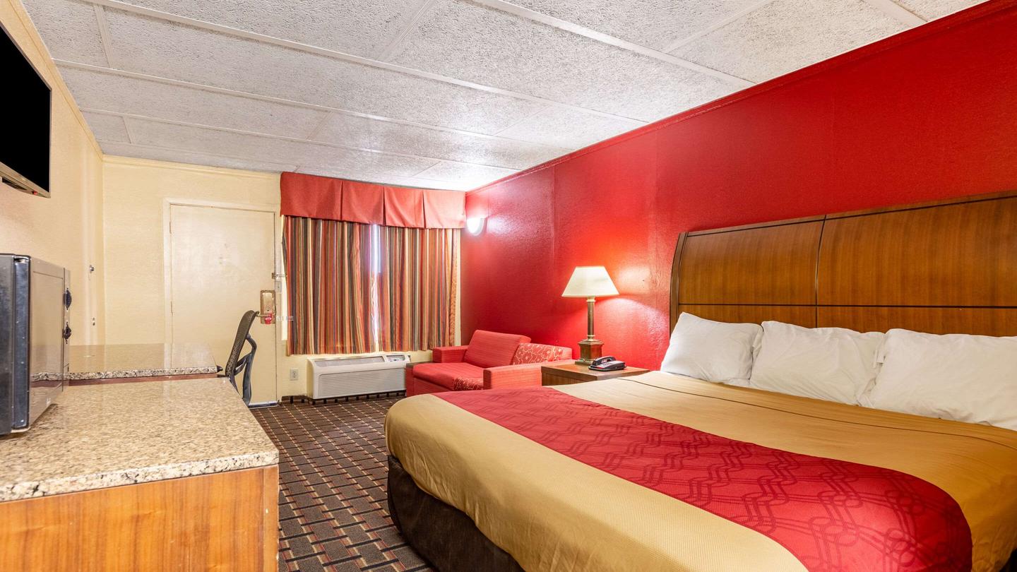 Econo Lodge Charlotte Airport Area in Charlotte, United States from $53