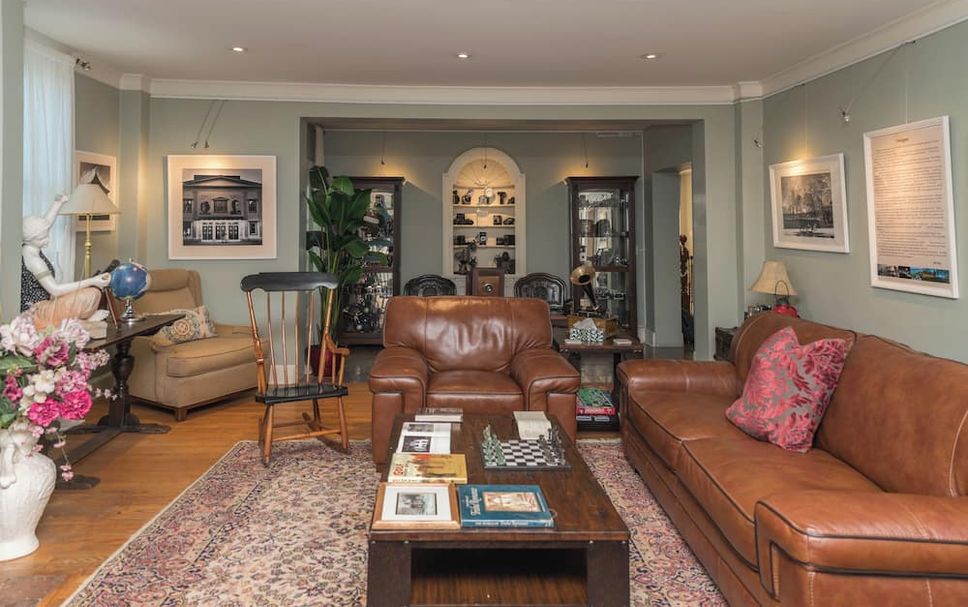 Lounge Photo