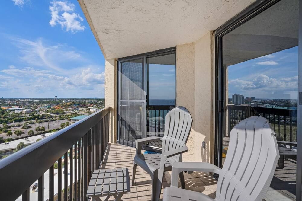 Balcony Photo