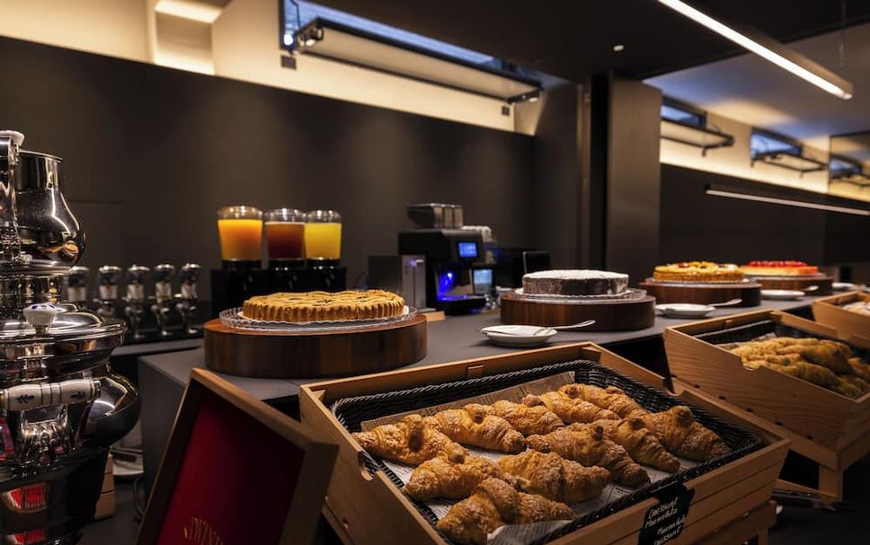 Buffet Photo