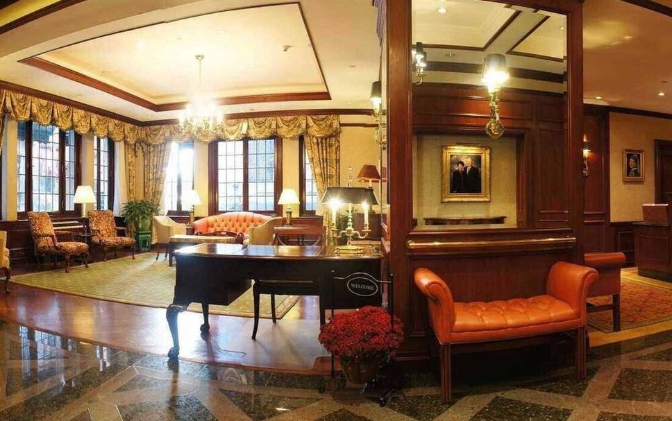 Lobby Photo