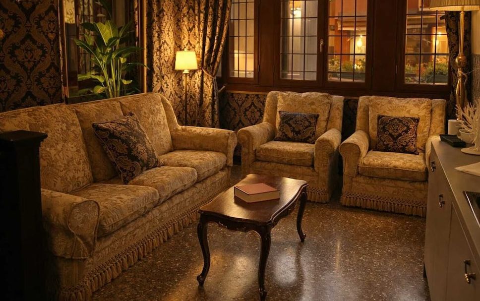 Lounge Photo