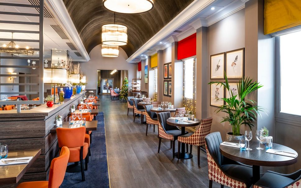 Restaurant Photo