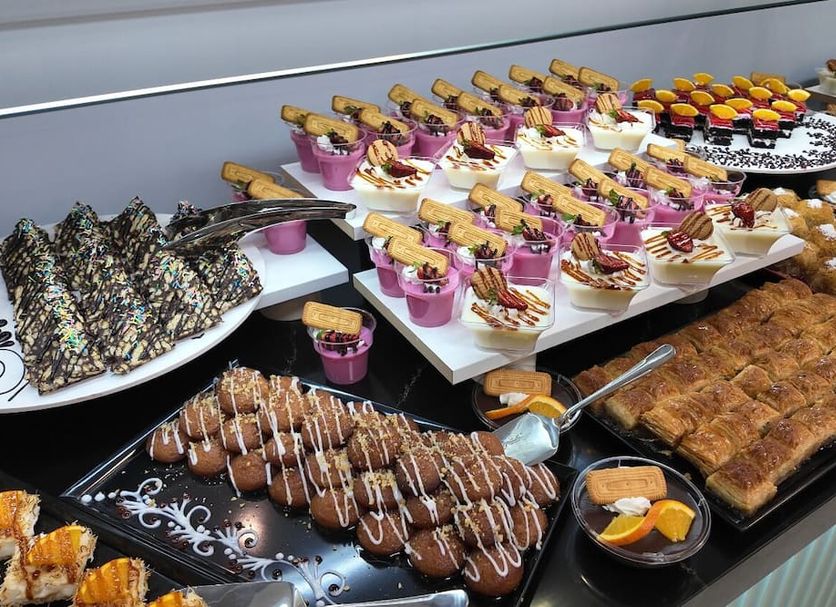 Buffet Photo
