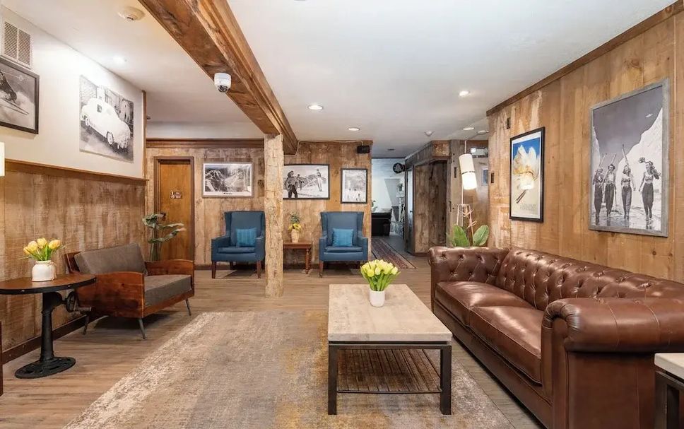 Lounge Photo