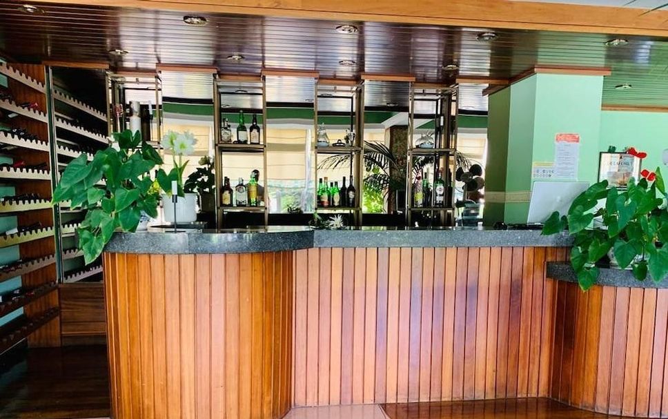 Bar Photo