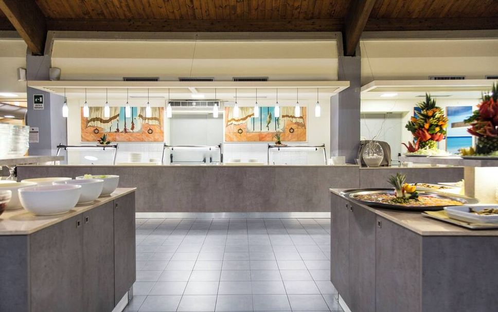 Buffet Photo
