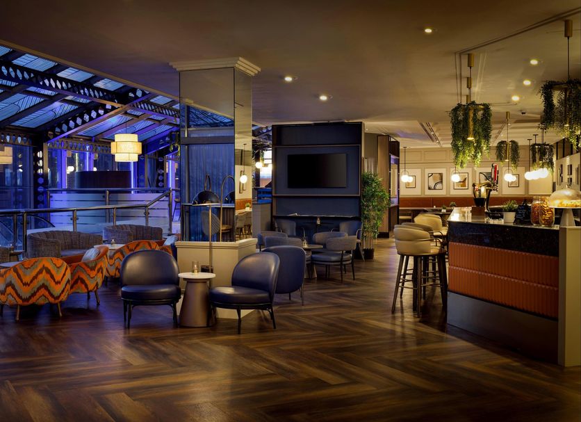 Bar Photo